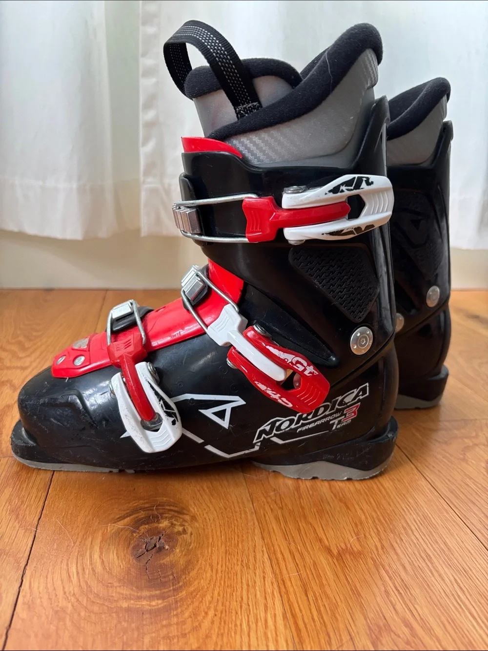 Nordica buckles sizing
